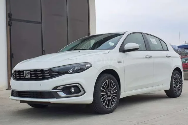 Fiat Tipo οικογενειακό προς ενοικίαση στην Κω